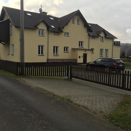 Horsky Apartman V Karlovicich Apartment Karlovice  Exterior photo